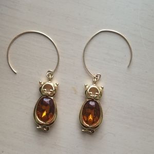 Gold and brown cat earrings